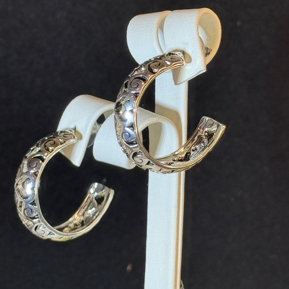 MIXIT Silver Tone Filigree Open Hoop Post Earrings 1 inch - Picture 6 of 11